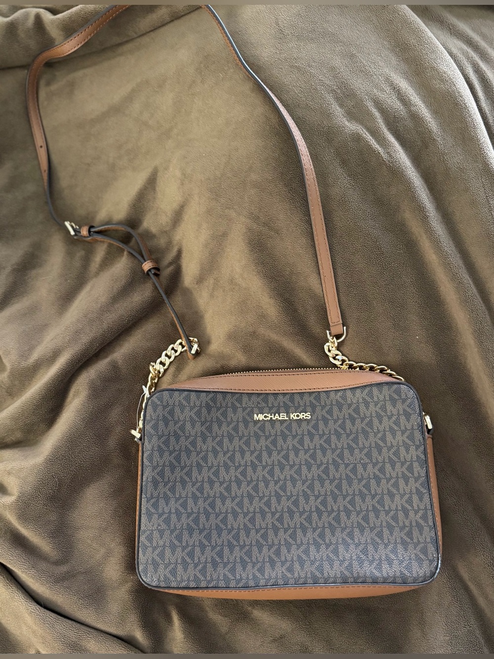 Michael Kors Jet Set Signature Logo Camera Crossbody Bag Brown with COA